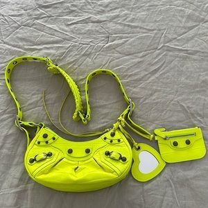 Balenciaga Le Cagole xs neon yellow